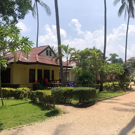 Moonwalk Lanta Resort Ko Lanta Exterior foto