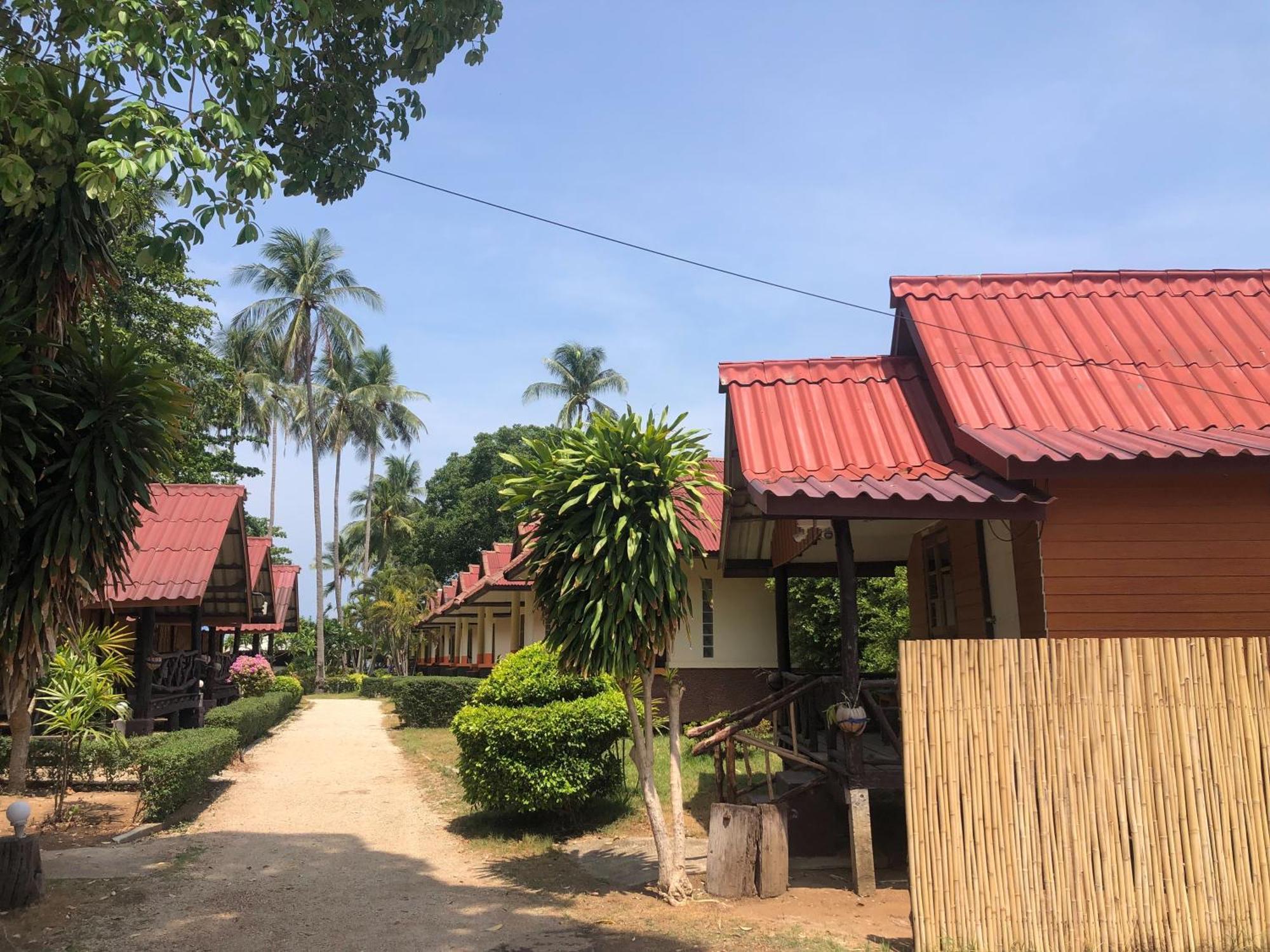 Moonwalk Lanta Resort Ko Lanta Exterior foto