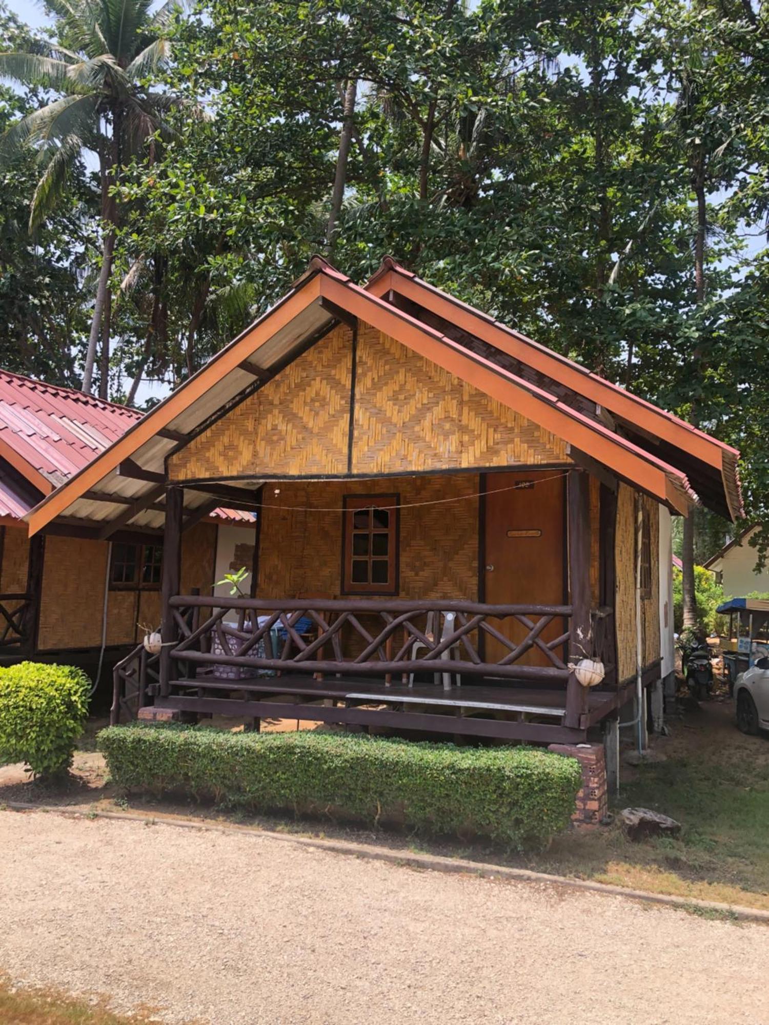 Moonwalk Lanta Resort Ko Lanta Exterior foto