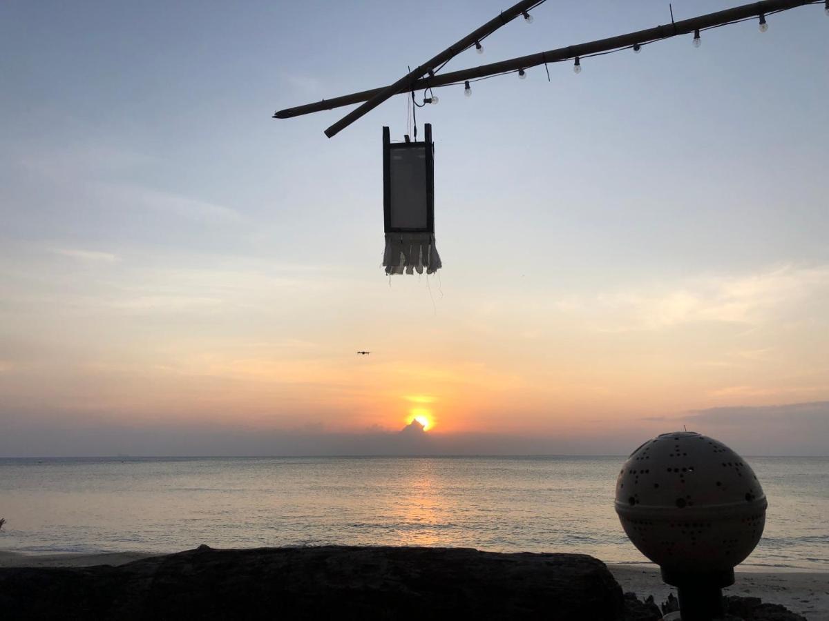 Moonwalk Lanta Resort Ko Lanta Exterior foto